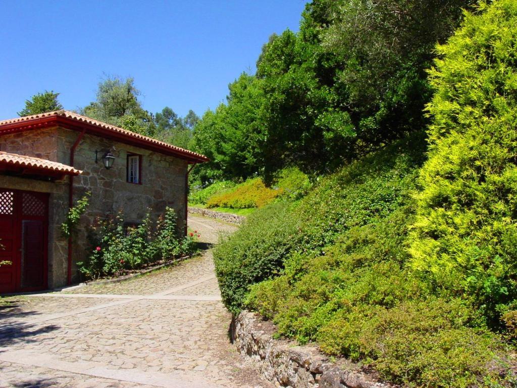 בית הארחה גימראייש 	Quinta De Cima De Eiriz מראה חיצוני תמונה