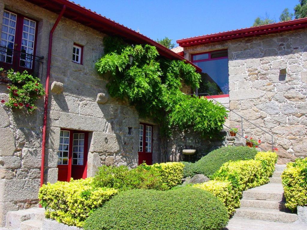 בית הארחה גימראייש 	Quinta De Cima De Eiriz מראה חיצוני תמונה
